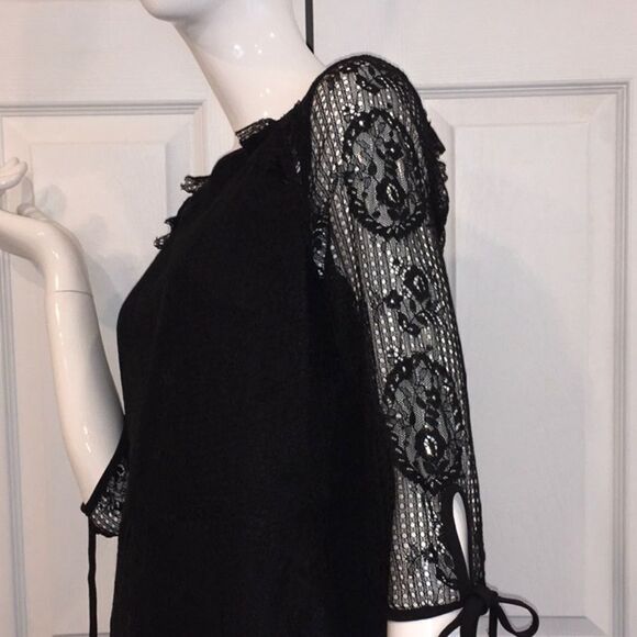 New Moon River Dress Lace Open Back medium - Picture 12 of 15